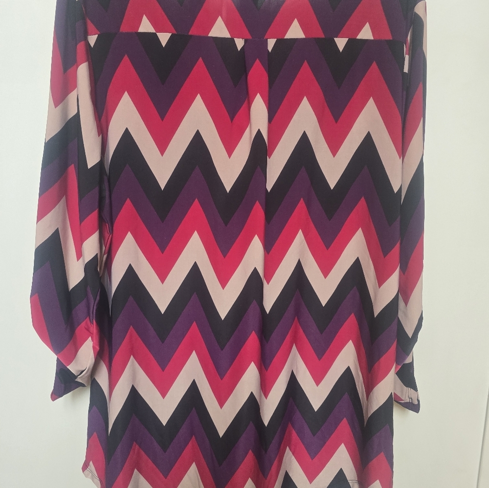 CHEVRON top